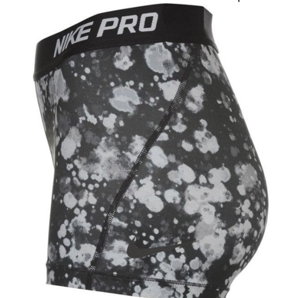 Nike Pants - Nike Pro Compression Shorts Nike Pants - Nike Pro Compression Shorts